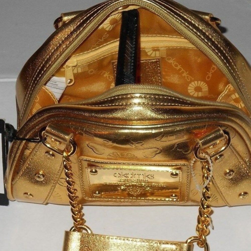 Vintage Designer Gold Hardware Chain Purse Handbag - Picture 1 of 7